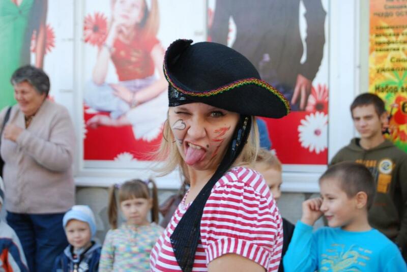 дети тоже вступят в команду пиратского корабля